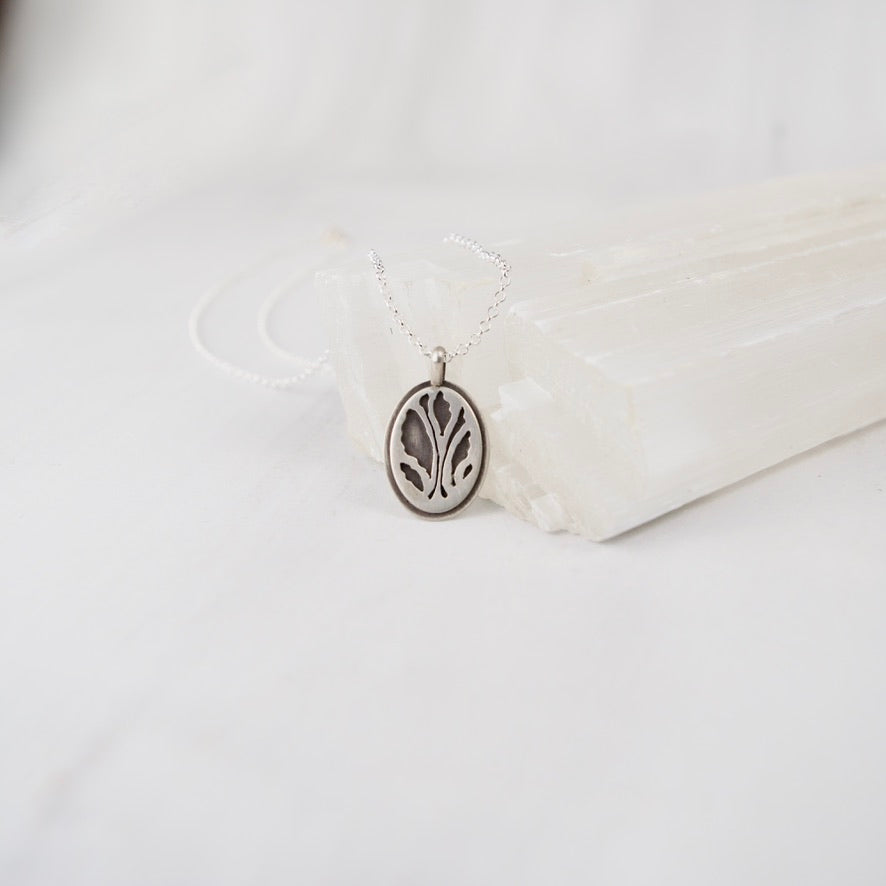 Botanical Nouveau Pendant N.7